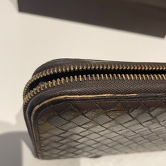 ボッテガヴェネタ　イントレチャート　ラウンドファスナー　長財布　ダークブラウンの画像