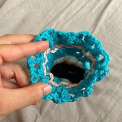 かぎ編み　巾着　マーガレットグラニースクエア　イヤホンケースの画像