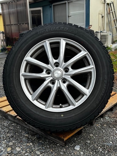 205/65/R16スタッドレスタイヤセット