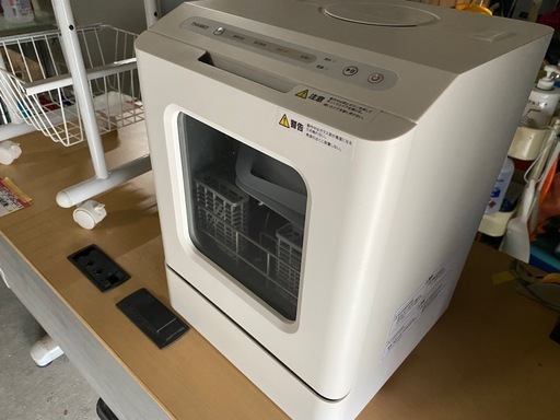 美品‼️ 2023年製　THANKO 工事不要　タンク式食洗機(1人〜2人用) TK-MDW22W