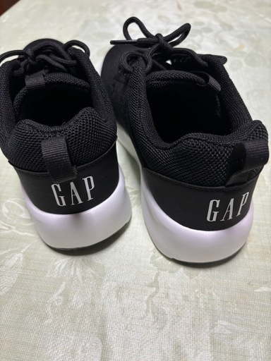 GAP スニーカー24cm
