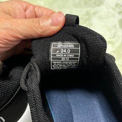 GAP スニーカー24cmの画像