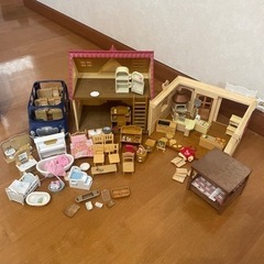 シルバニア、はじめてのお家や小物、ピザ屋さん、ファミリーワゴン