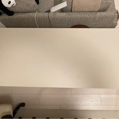 イケア　テーブルの画像