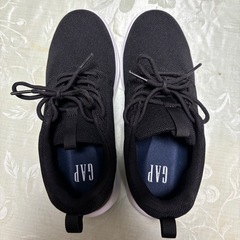 GAP スニーカー24cmの画像