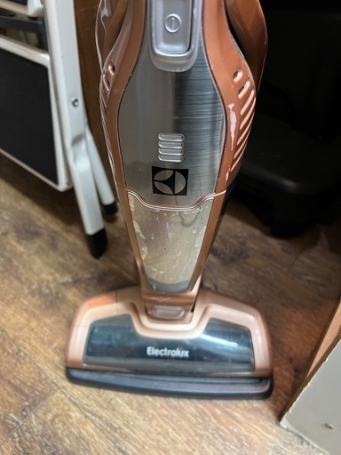 コードレス掃除機　中古