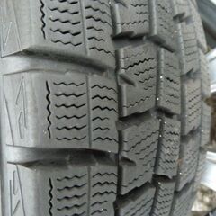 綺麗なアルミ・バリ山スタットレス１７５・６５・１４いかが～の画像