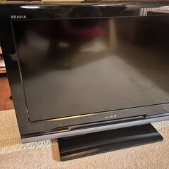 まだ使用できる液晶テレビです。