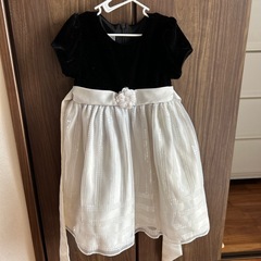 キッズ　
ドレスの画像