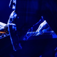 路上LIVEメインのインストバンドです！Gt. Dr.募集！ - バンド