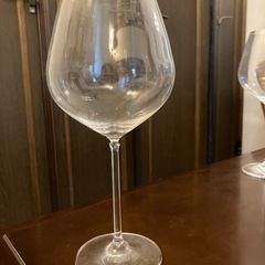 大型ワイングラス 4脚の画像