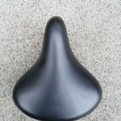 決まりました。ママチャリ用サドル(黒)中古品