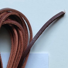 革紐レッドブラウン3mm x 4mmX2M
