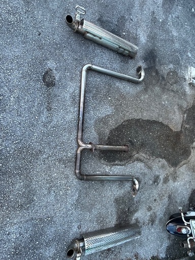 YJラングラー　サイド出しマフラー　クライスラー　ジープ