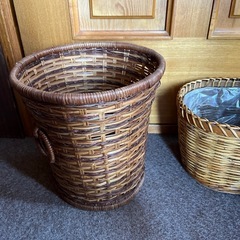 値下げ、オシャレな鉢カバー5点セットの画像