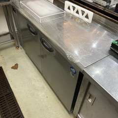 中古厨房機器　6点セット　冷蔵庫　コンロ　オーブン　アイスディスペンサー　茹で麺機の画像