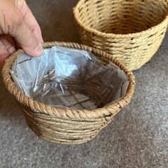 値下げ、ワイヤー入オシャレな鉢カバー3点セットの画像