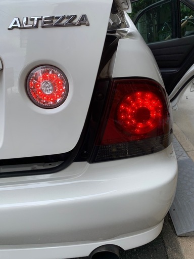アルテッツァ、LEDテールランプ