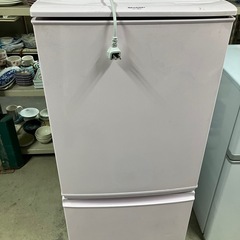 中古冷蔵庫SHARP(SJ-14E2)2015年