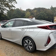 平成31年　トヨタプリウスPHEV  75,928kmの画像