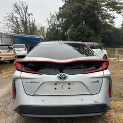 平成31年　トヨタプリウスPHEV  75,928kmの画像