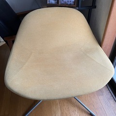 アンティーク風の【arti】Ciambella   アルティチャンベラデザイナーズチェアです。定価11万円の画像