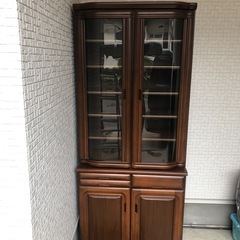 食器棚の画像