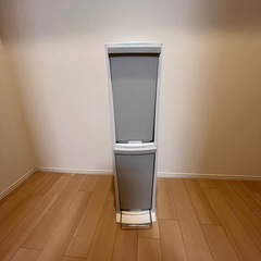 【受渡予定者決定済】プラスチックゴミ箱2段