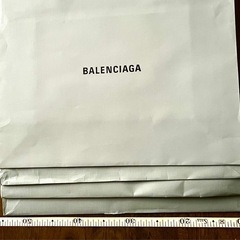 valenciaga  バレンシアガ　ショッパーバック＆ボックスの画像