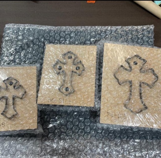 《完売品》クロスパッチ作成キット　カスタムデニム　クロムハーツ　リーバイスデニム