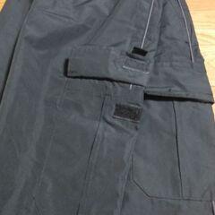 ◆【紳士用・スラックス】①　　《外用/薄手》　●サイズ/Ｌ。●お色/黒。　　※ウエスト部分には、紐が通って居ります。の画像