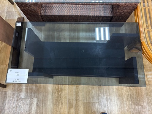 【軽トラック90分無料貸し出し】ガラストップローテーブル入荷しました！！