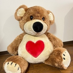 巨大クマのぬいぐるみの画像