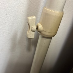 無料　突っ張りパーテーション　2個の画像