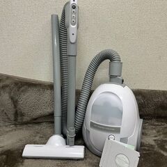 J317 ☆Panasonic☆紙パック式掃除機☆MC-JP810G-C☆2018年製