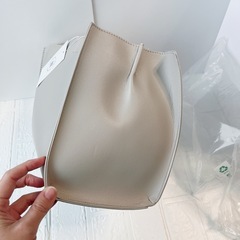 未使用品✨収納力が高く丁度いいサイズ感のハンドバッグ 卒園式 入学式 フォーマル おしゃれ 清楚の画像