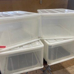 111503 衣装ケース各300円　バラ売り可能現状渡し