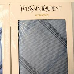 イブサンローラン　ハンカチ　未使用品　青　薄手　クリスマスプレゼントの画像