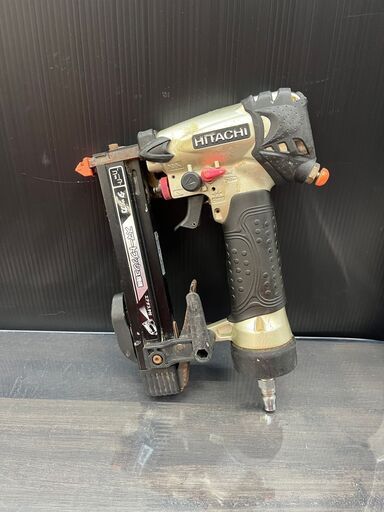 【中古品】日立　エアタッカ　M2507MB　【ハンズクラフト熊本けやき通り店】【引き取り限定】