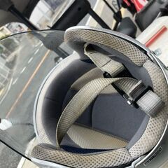 中古ヘルメット　ジェットヘル　シルバー　amiFine シールドありの画像