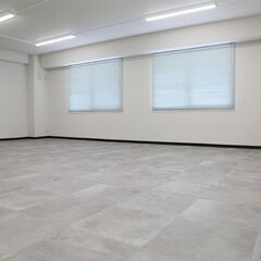 複合商業施設の中にあるレンタルオフィス - 豊橋市