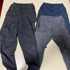 ユニクロ110ズボンセット