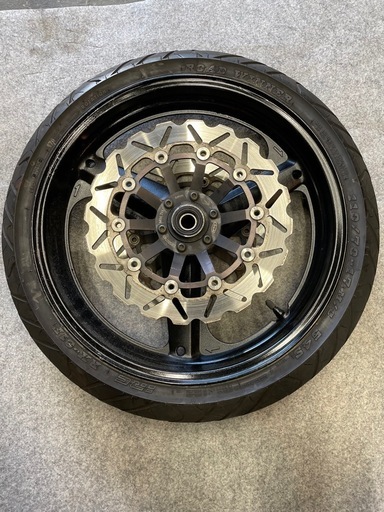 CB400SF NC31フロントホイール中古