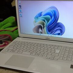 Fujitsu LifeBook AH45/S Core i3