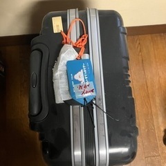 スーツケースの画像