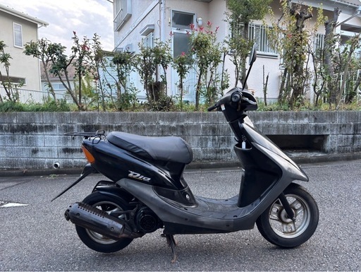 ホンダ　ライブディオ　前後タイヤ新品　バッテリー新品