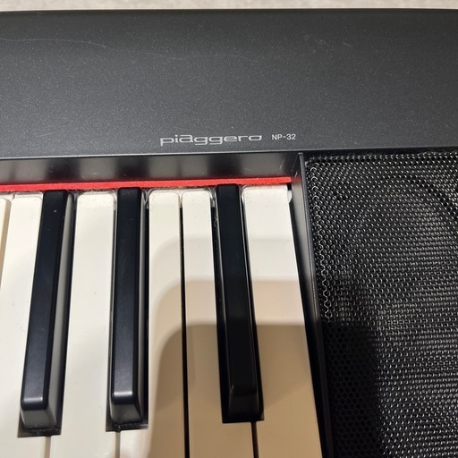 ヤマハ　電子ピアノ　piaggero NP32    スタンド+フットペダル付き