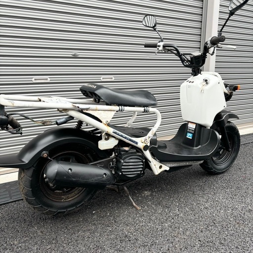 3017.定番人気　ズーマー　バッテリー新品、サイスタ付属　千葉県柏市　即日配送、自走引き取りも可能