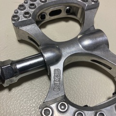 MKS  ラムダ　ペダル