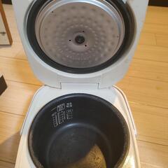 炊飯器の画像